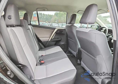 2015 Toyota Rav4 Le z USA, uszkodzony, nr VIN 2T3BFREV5FW256560